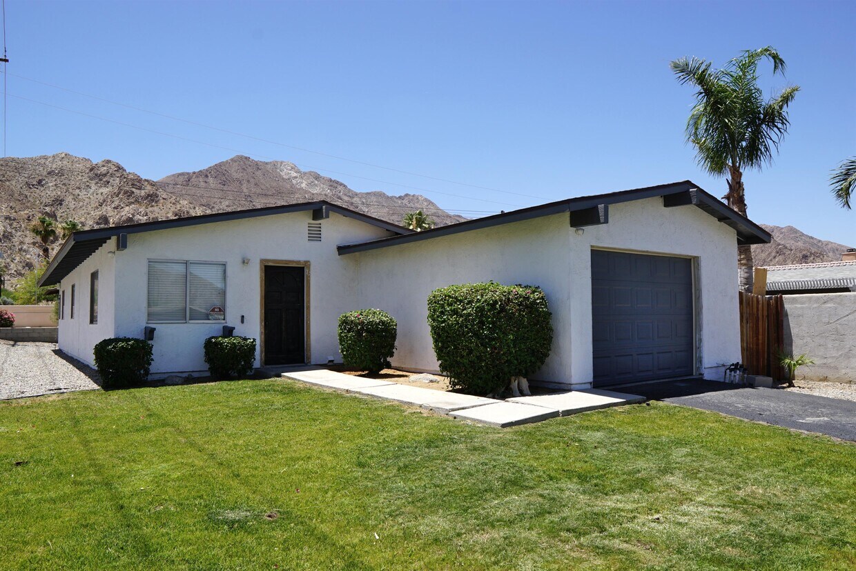 Primary Photo - 53995 Avenida Juarez