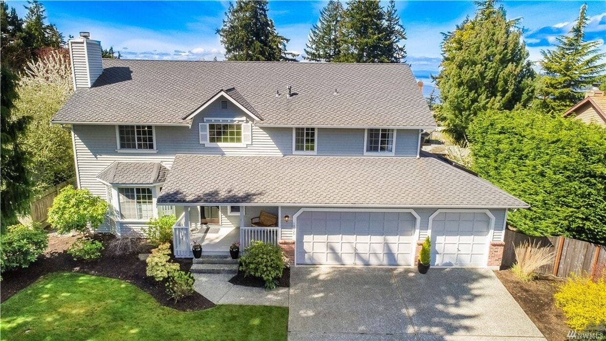 Primary Photo - 4 Bed 2.25 Bath SFR in Seawatch Community