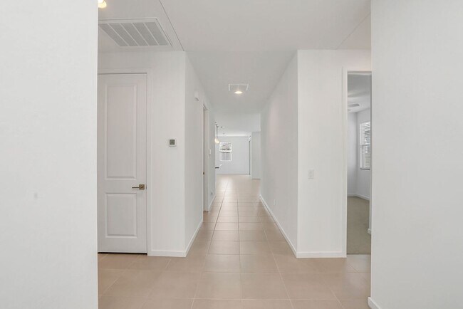 Foto del edificio - 5621 W Notch Hill Rd