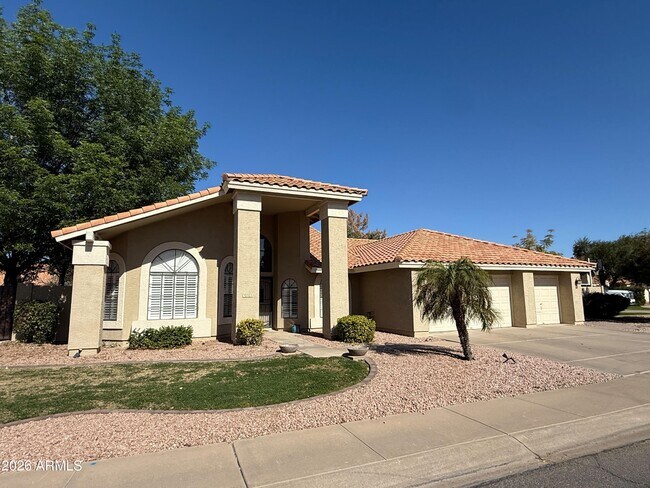 Foto del edificio - 902 W Sherri Dr