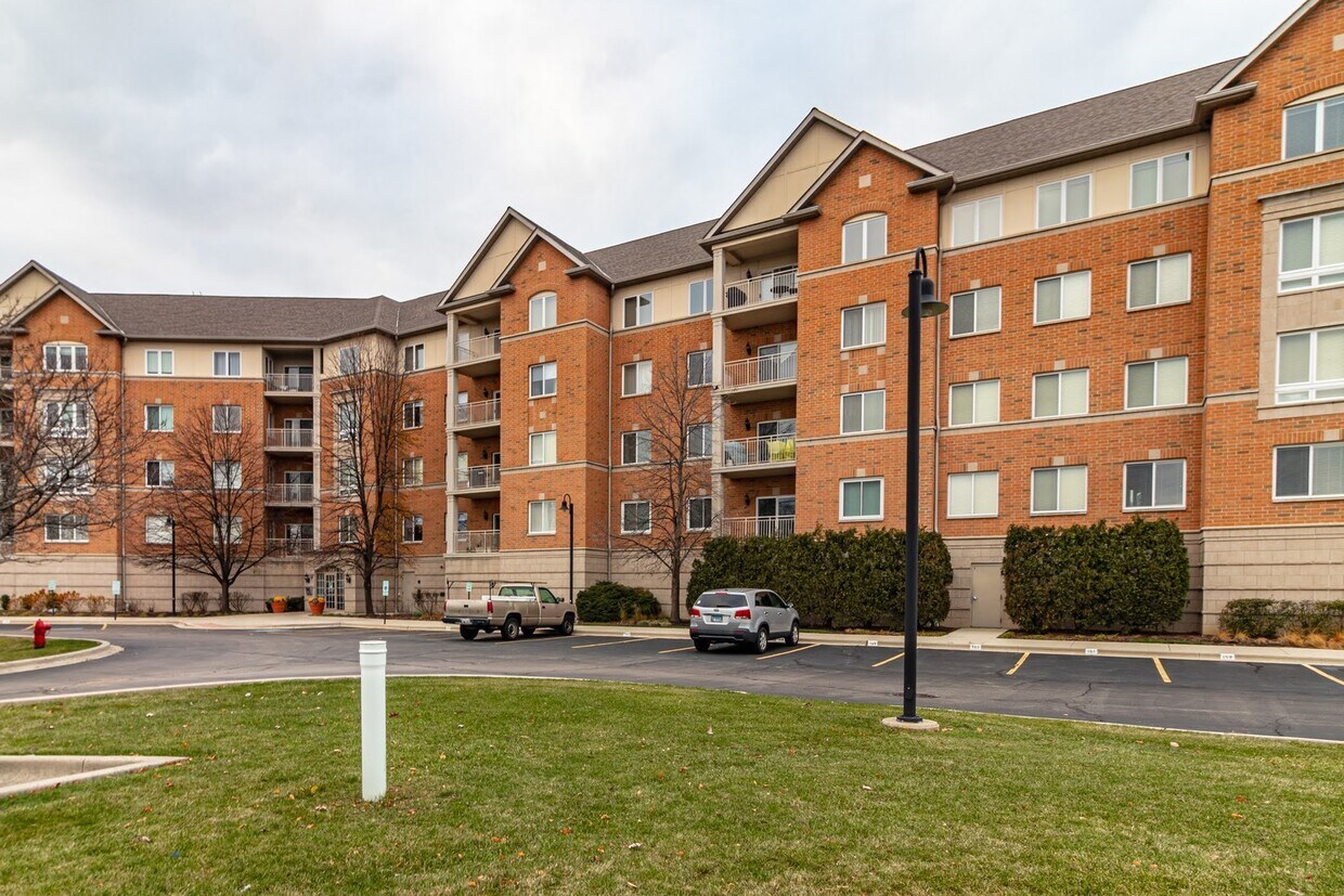 Primary Photo - 125 N Buffalo Grove Rd