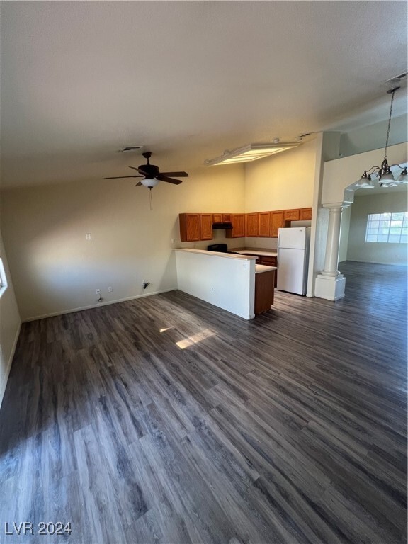 Foto del edificio - 334 Parrot Hill Ave
