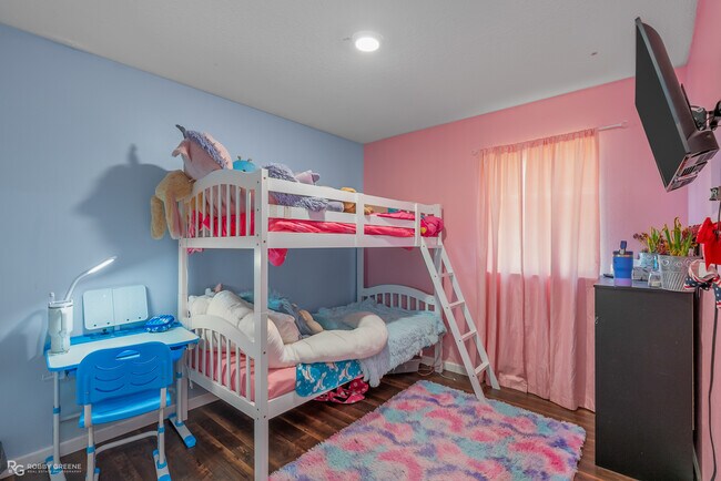Foto del edificio - 2804 Hood Dr