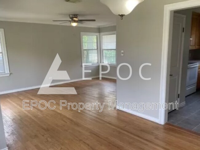 Foto del edificio - 4316 Harlan Ave
