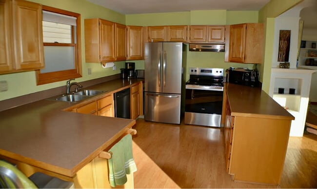 Building Photo - 4109 NE 19th Ave