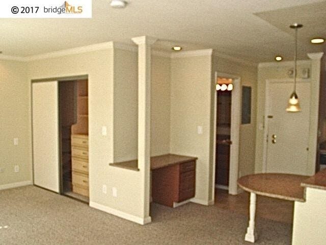 Building Photo - Lovely upgraded studio condo with resort-like amenities at desirable Watergate by the bay!