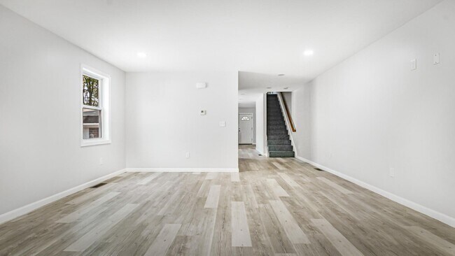 Foto del edificio - 29 Willard Ave