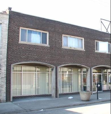 Primary Photo - 5347 W Belmont Ave