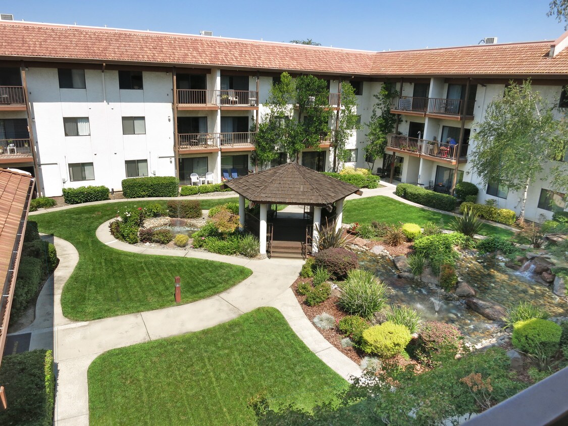 Roseville Commons Senior Living Apartments 275 Folsom Rd Roseville