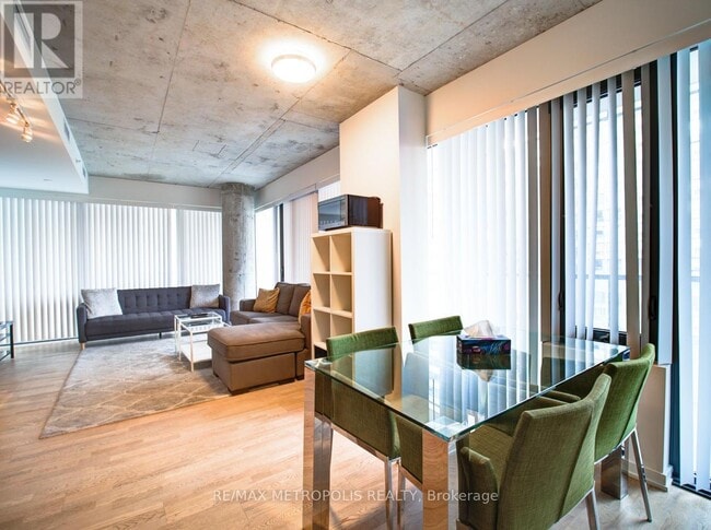 Building Photo - 60 Colborne St