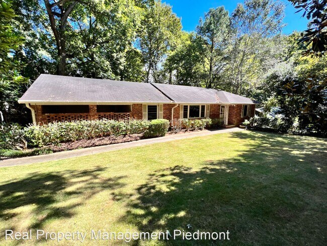 Building Photo - 3 br, 2 bath House - 4365 Peachtree Dunwoody
