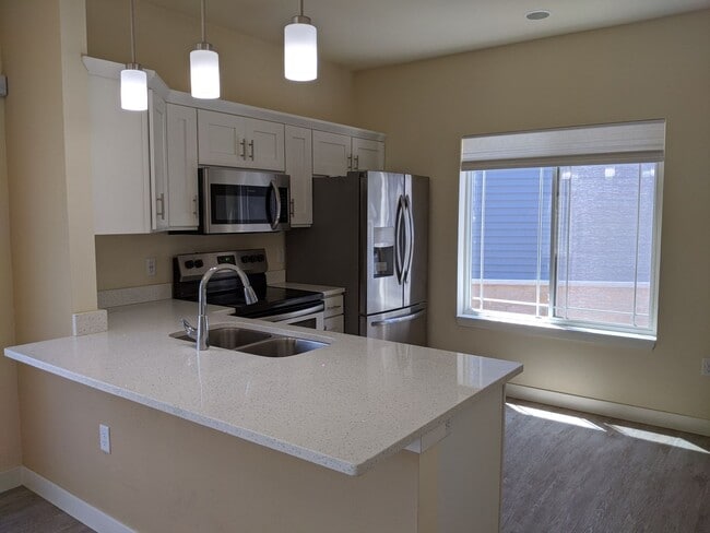 Foto del edificio - 1325 Bunker Hill Dr