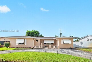 Building Photo - 1132 NW 76th Ave