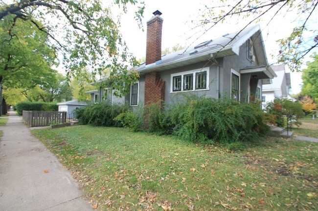 Building Photo - 5054 Zenith Ave S