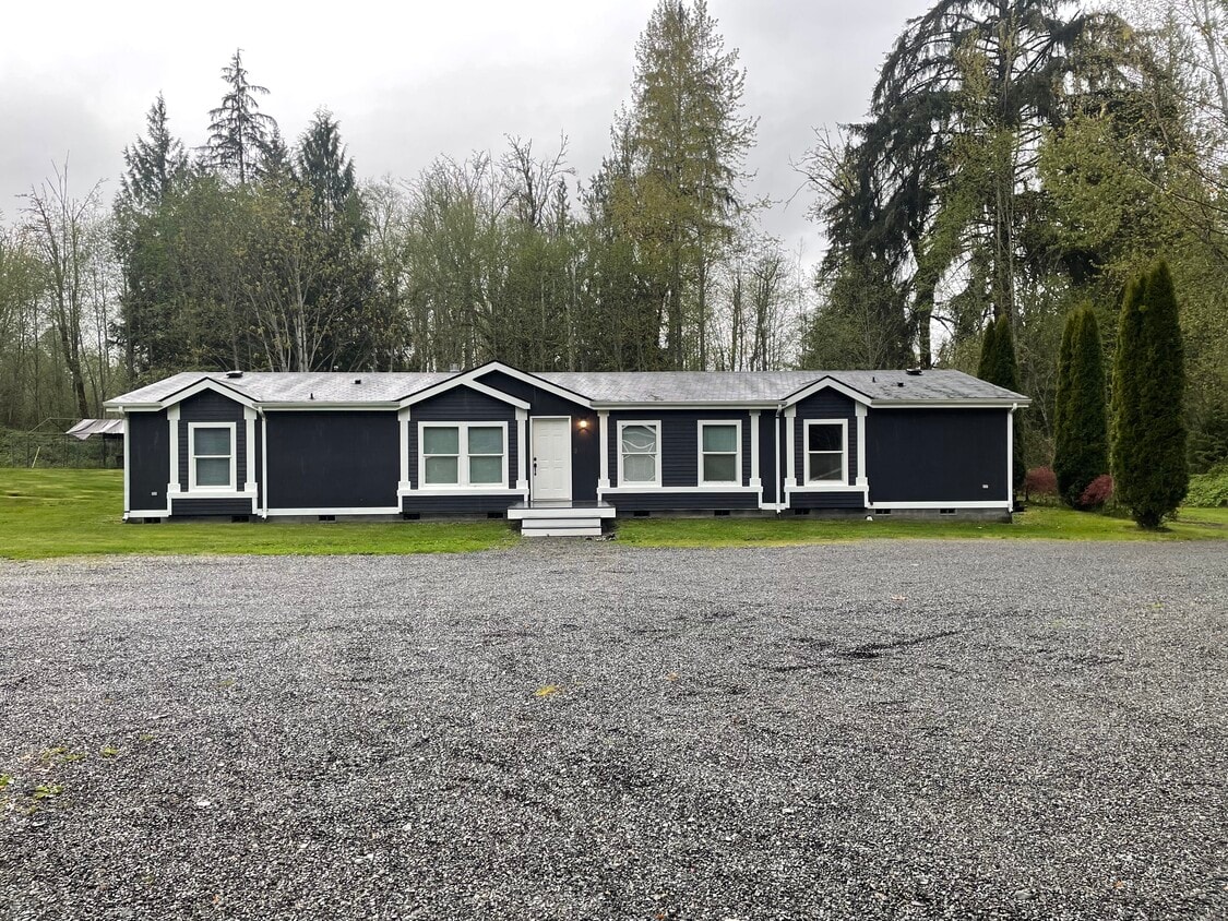 Building Photo - 8828 139th Ave NE