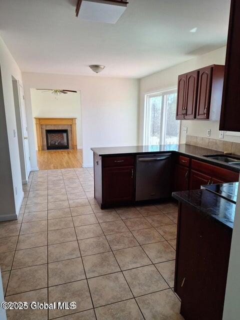 Foto del edificio - 4133 Becker St