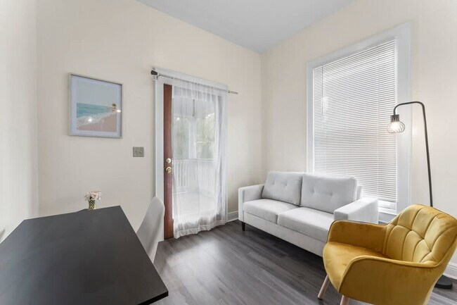 Foto del edificio - 1523 N Pearl St
