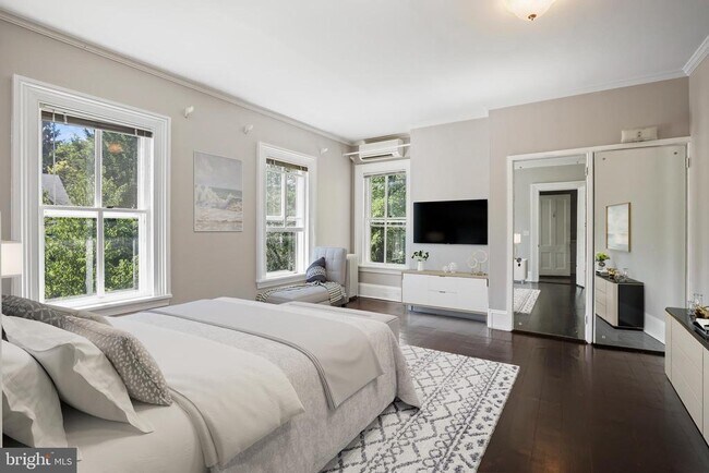 Foto del edificio - 12 Murray Pl