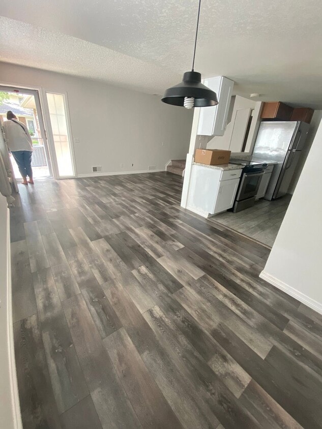 Photo - 9255 E Lehigh Ave (Denver, CO)