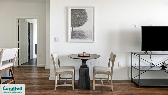 Foto del edificio - 5511 Caprock Smt Dr