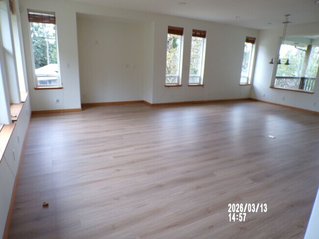 Foto del edificio - 4510 NW Queens Ave