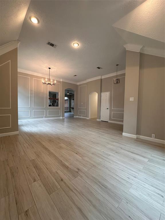 Foto del edificio - 1326 W Forest Dr