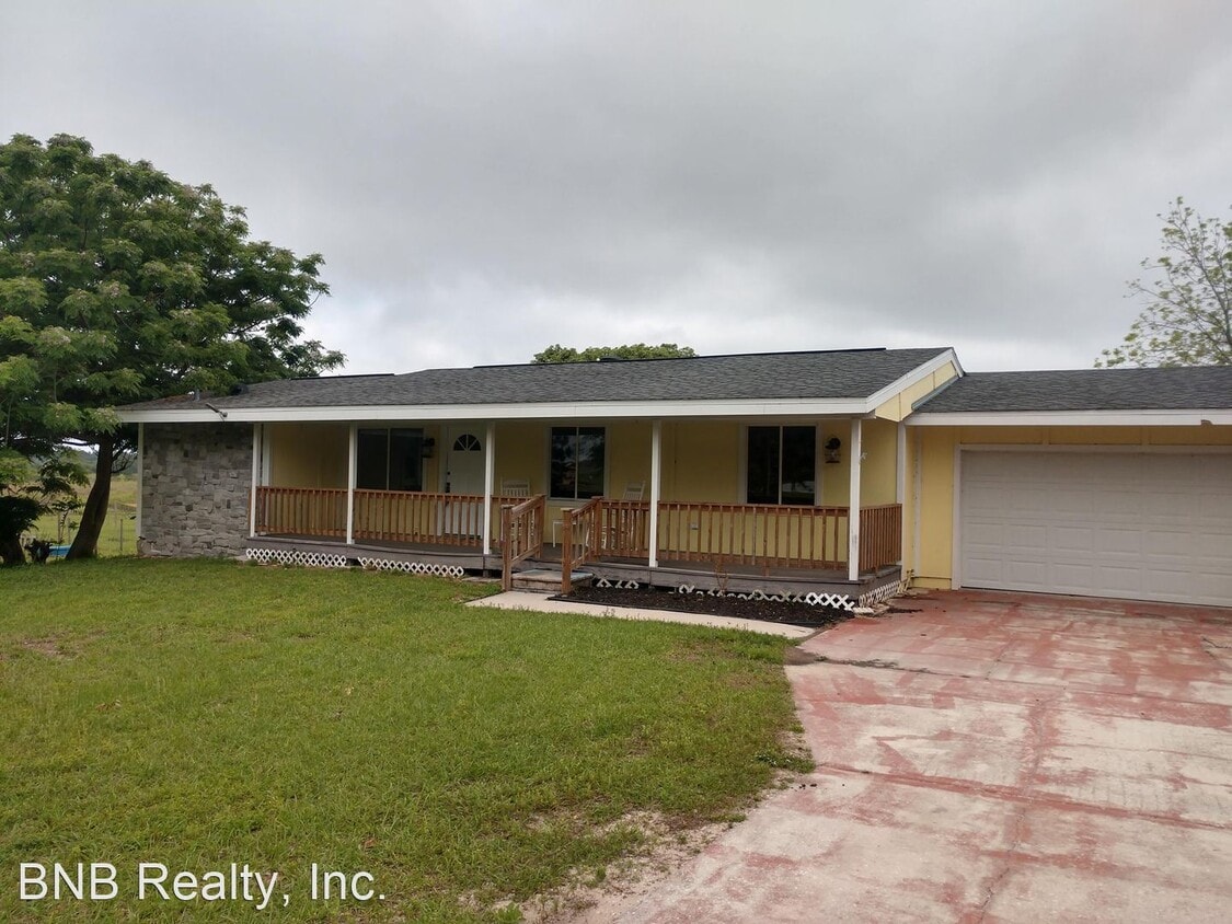 Primary Photo - 3 br, 2 bath House - 10025 Pine Island Road