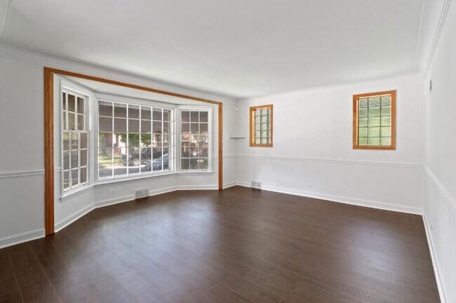 Foto del edificio - 6537 N Washtenaw Ave