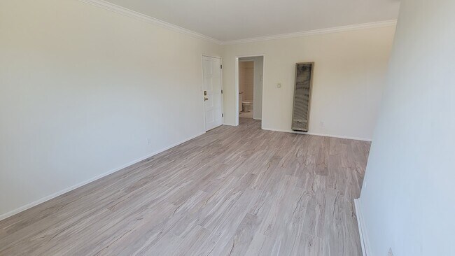 Building Photo - 3769 Hughes Ave