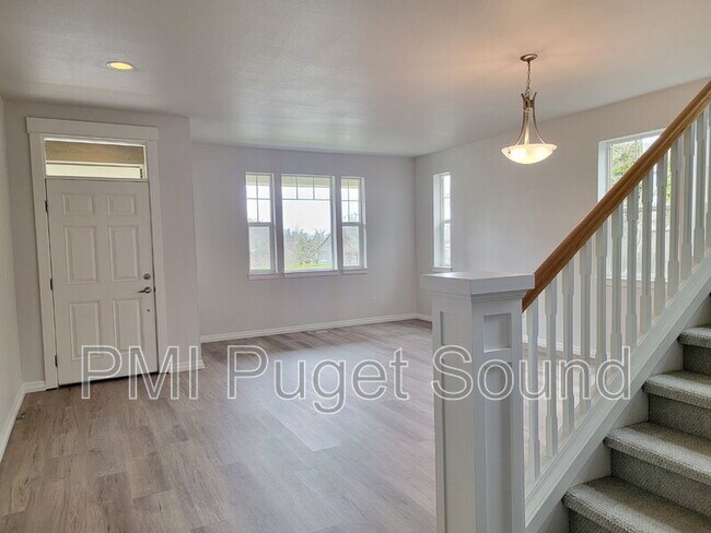 Foto del edificio - 576 Mount Baker Pl NE