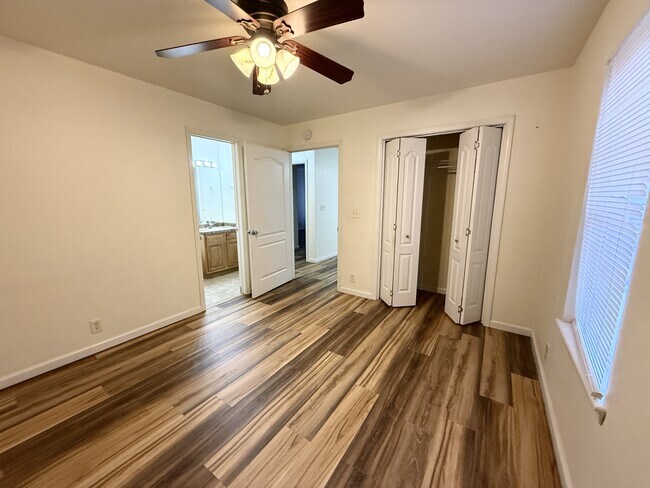 Foto del edificio - 3345 Malvern Rd