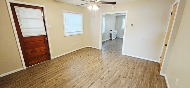 Foto del edificio - 304 Vine St