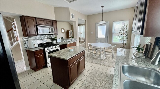 Foto del edificio - 1602 Stoney Park Dr