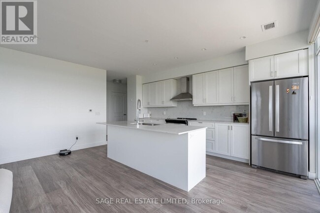 Building Photo - 15-1515 Glebe St