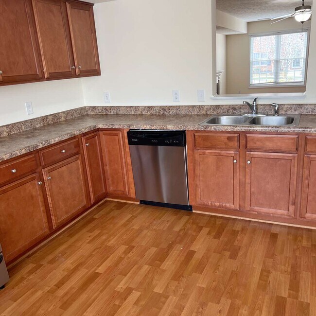 609 Capstone Dr, Lynchburg, VA 24502 Townhome Rentals in Lynchburg VA