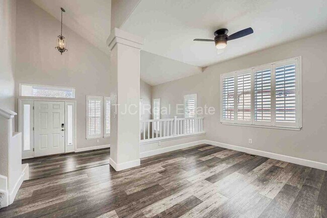 Foto del edificio - 6212 S Valdai Ct