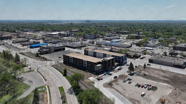  - 650 Apartments