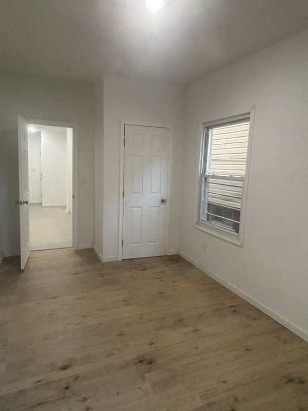 Foto del edificio - 155 16th Ave