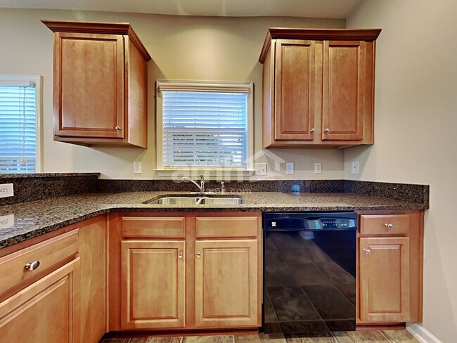 Building Photo - 3904 Bismarck Court