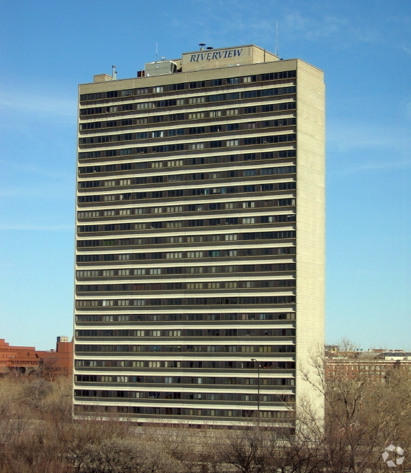 Foto del edificio - Riverview Tower