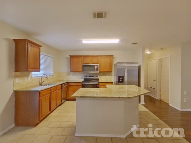 Foto del edificio - 4845 Leaf Hollow Dr