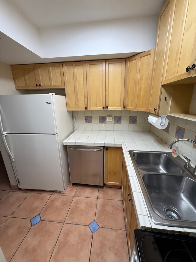 Foto del edificio - 1535 SE 15th St
