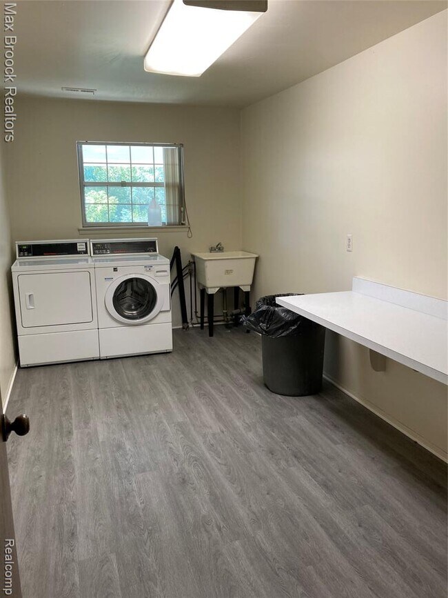 Foto del edificio - 31045 Pheasant Run St