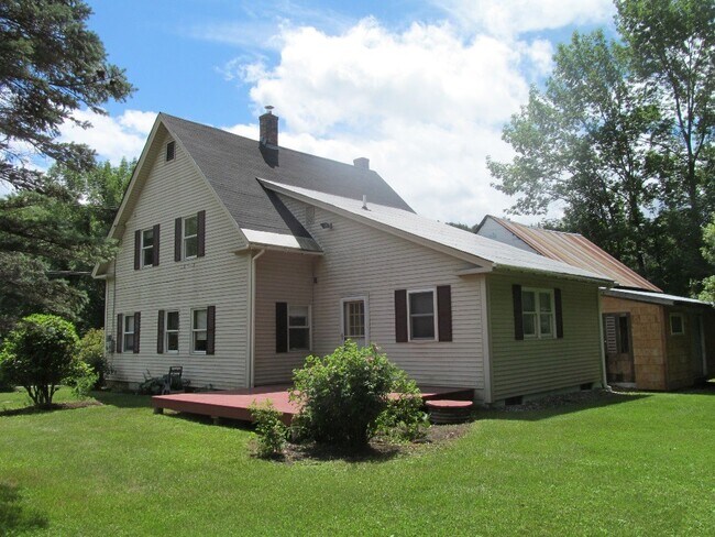 Foto del edificio - 504 Town House Rd