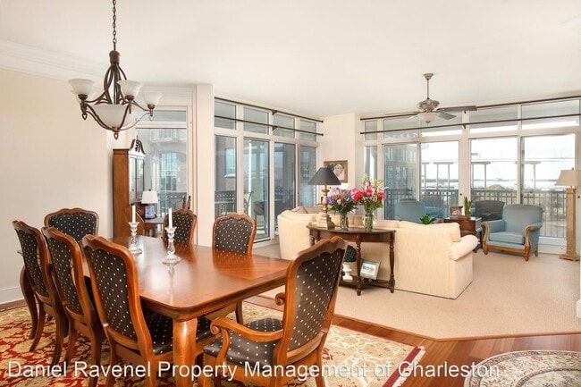 Building Photo - 2 br, 2 bath House - 141 North Plaza Court