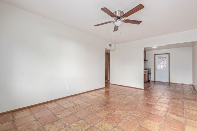Building Photo - 7153 N 57th Dr