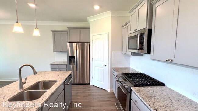 Building Photo - 4 br, 3 bath House - 4506 Malbec Ave.