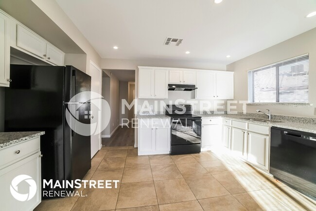 Building Photo - 8425 W Highland Ave