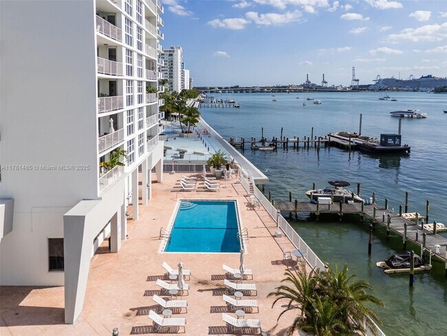 Foto del edificio - 1228 West Ave