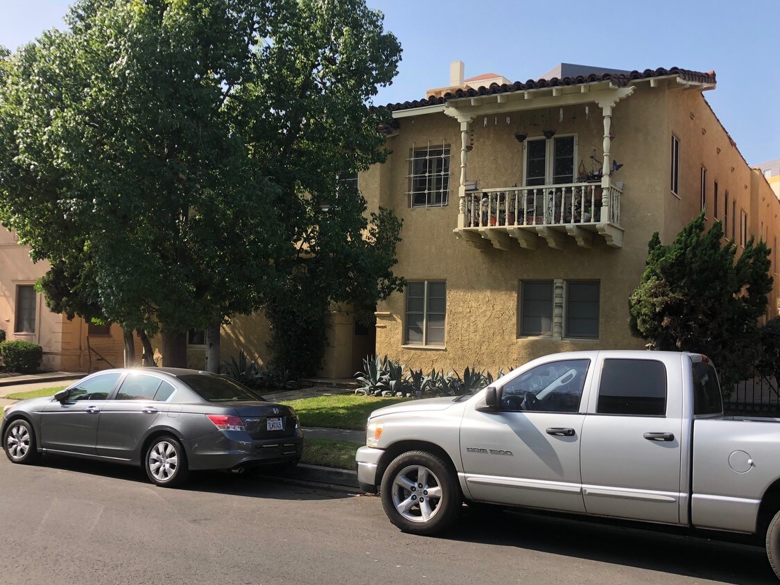 Primary Photo - 345 S Cochran Ave
